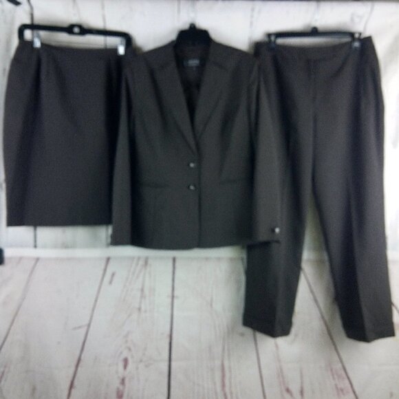 Larry Levine Classics Women's 10P 2 Btn Brown Pinstripe 3pc Pants Skirt … - Picture 2 of 16